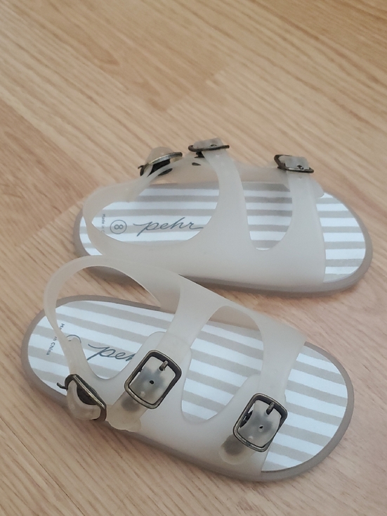 Pehr Other - Pehr Kids Translucent White Jelly Buckle Sandals Unisex Size 8